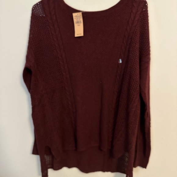 American Eagle Outfitters Sweaters - American Eagle Outfitters Burgundy Crew Neck Sweater